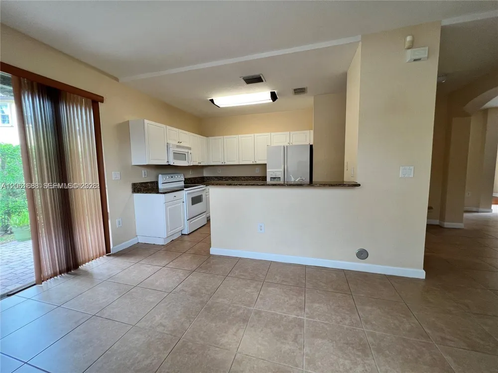 9249 SW 227th St #2-22 Cutler Bay, FL 33190
