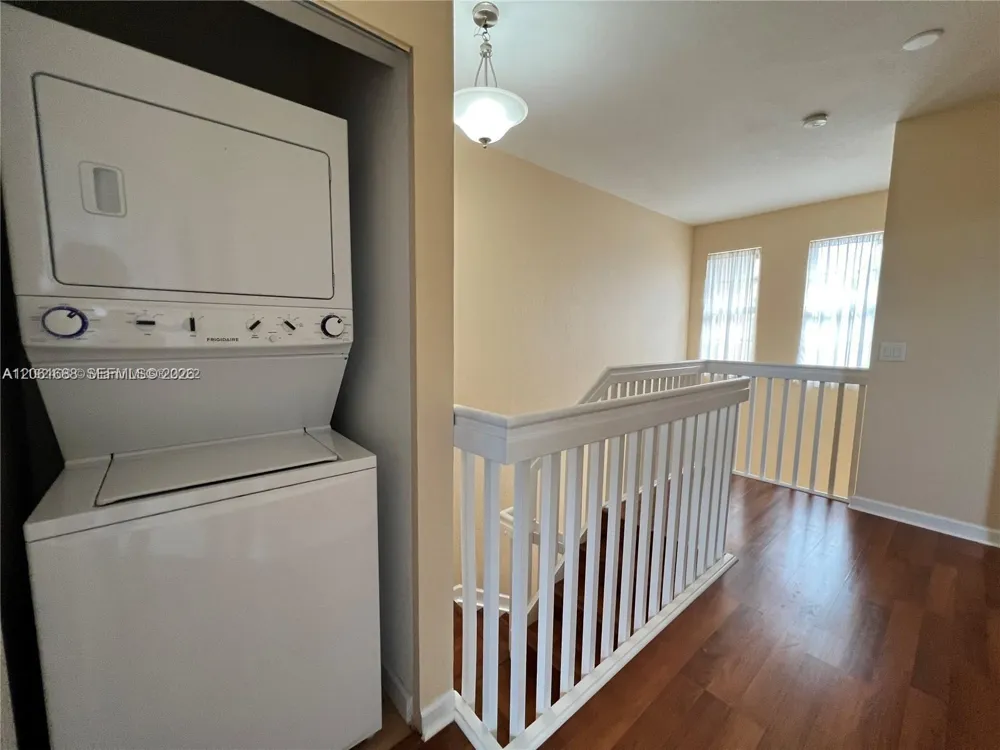 9249 SW 227th St #2-22 Cutler Bay, FL 33190