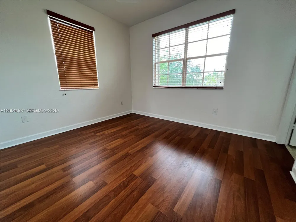 9249 SW 227th St #2-22 Cutler Bay, FL 33190