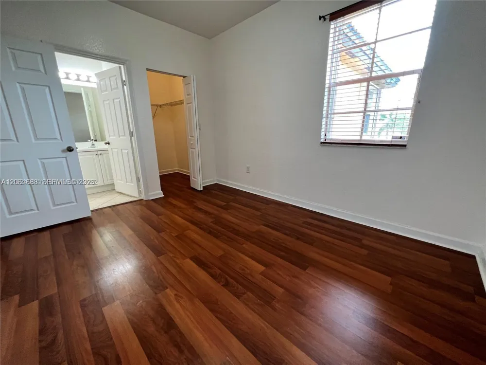 9249 SW 227th St #2-22 Cutler Bay, FL 33190