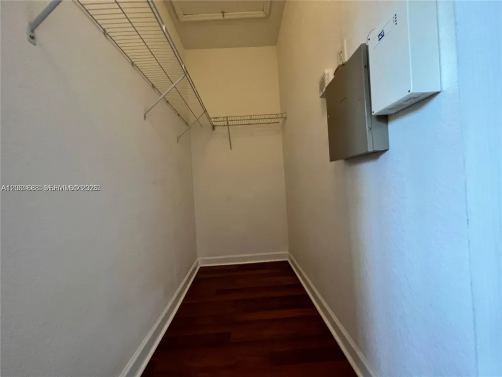 9249 SW 227th St #2-22 Cutler Bay, FL 33190