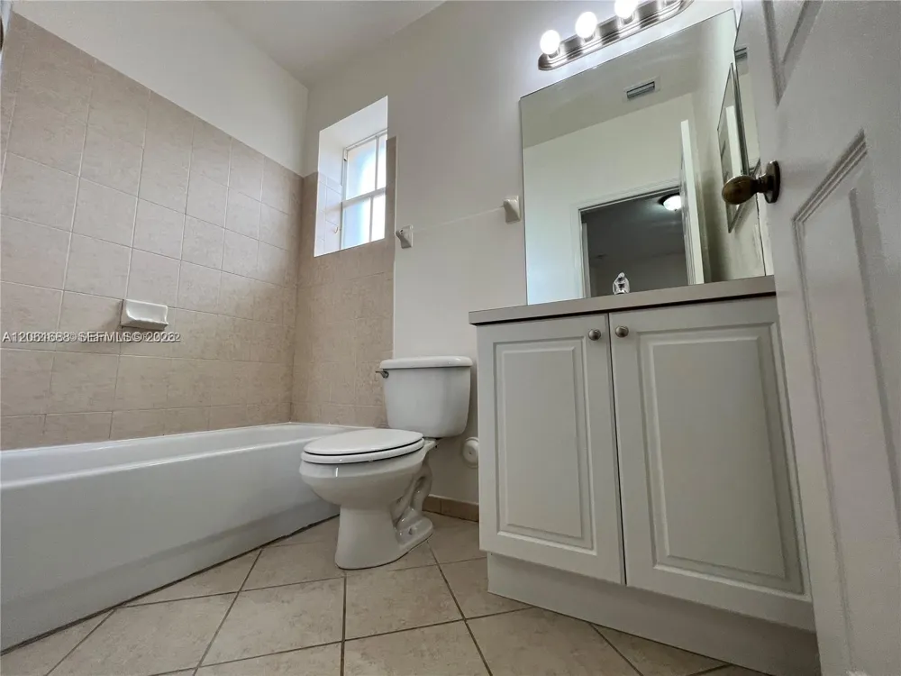 9249 SW 227th St #2-22 Cutler Bay, FL 33190