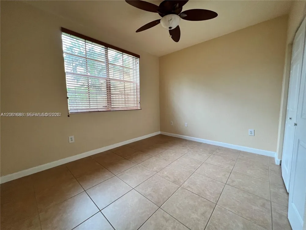 9249 SW 227th St #2-22 Cutler Bay, FL 33190