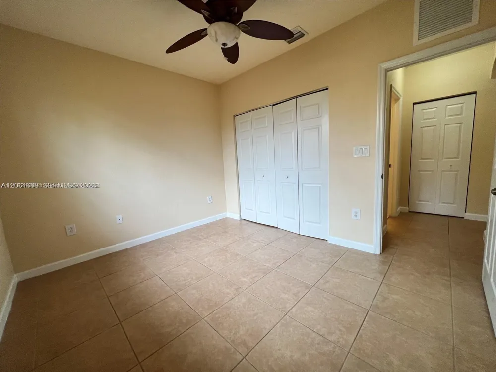 9249 SW 227th St #2-22 Cutler Bay, FL 33190