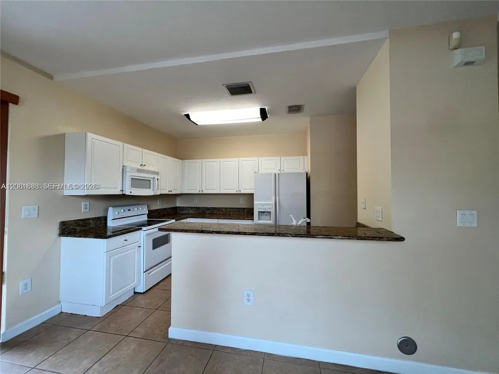 9249 SW 227th St #2-22 Cutler Bay, FL 33190