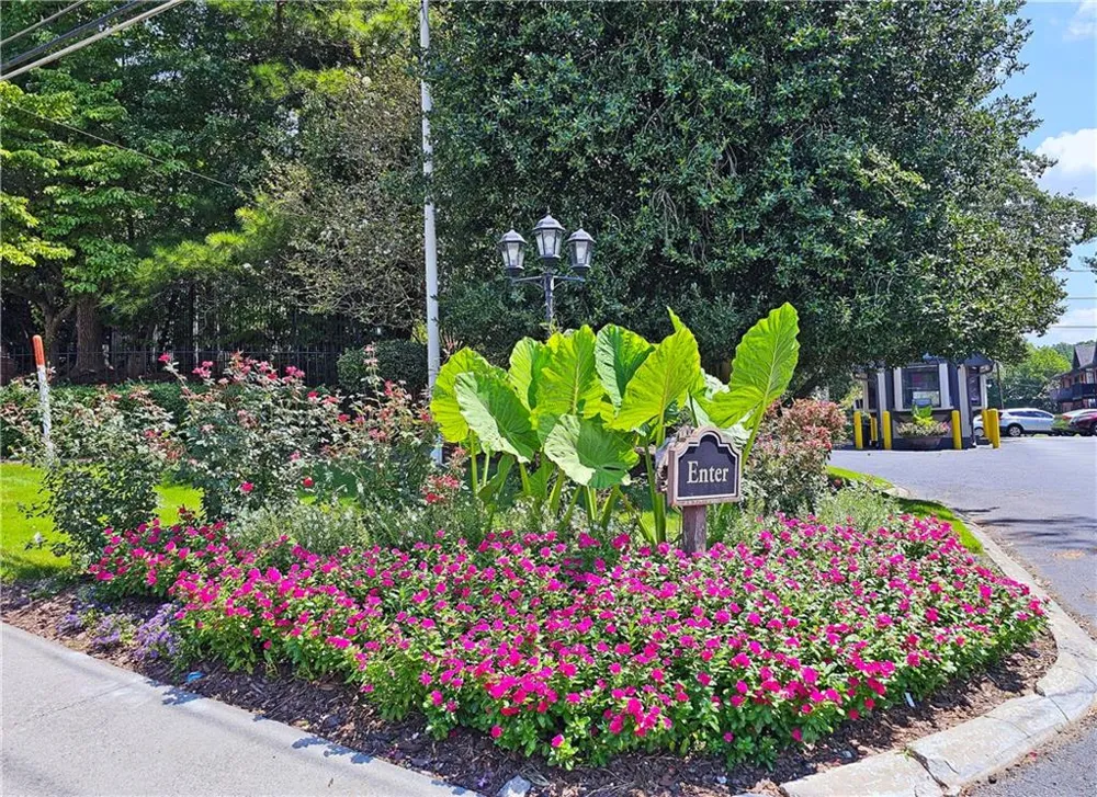 6851 Roswell Road NE #H-31 Sandy Springs, GA 30328