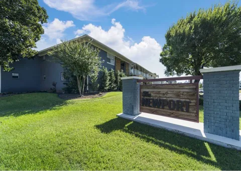 4950 Live Oak