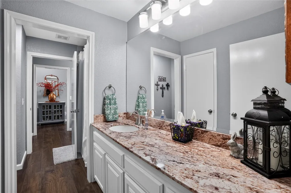 3913 Fairway Drive De Cordova, TX 76049