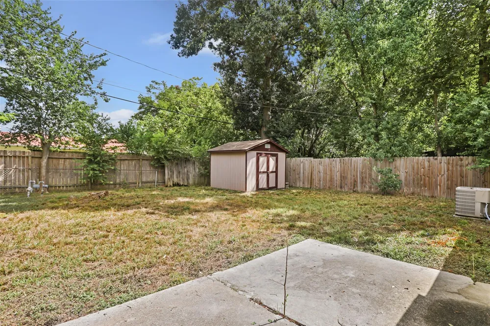 2105 Marshall Street Pasadena, TX 77506