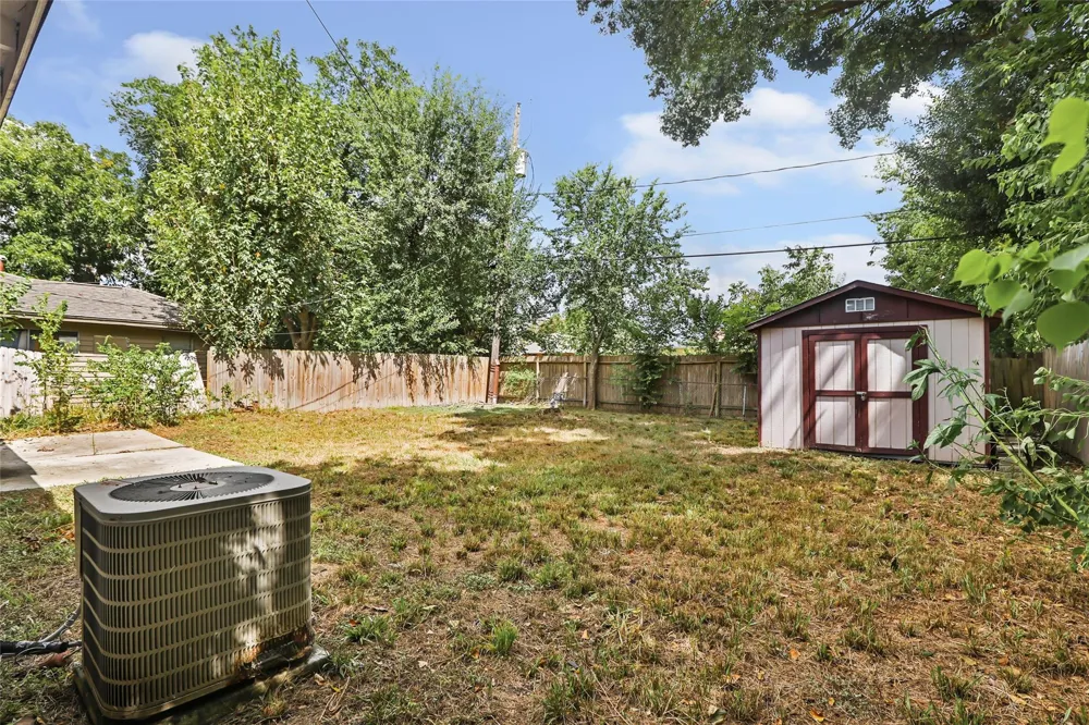 2105 Marshall Street Pasadena, TX 77506