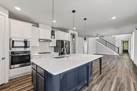 706 Santa Elena Trail