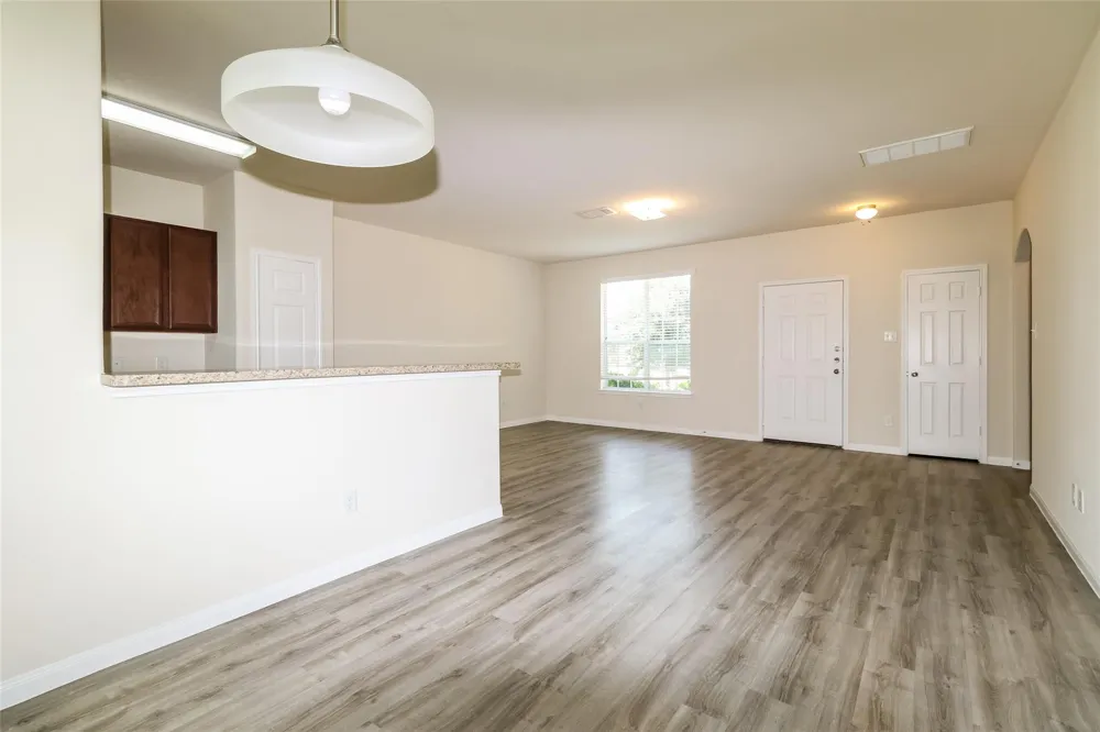 12342 Roy Mix Bohn Lane Houston, TX 77044