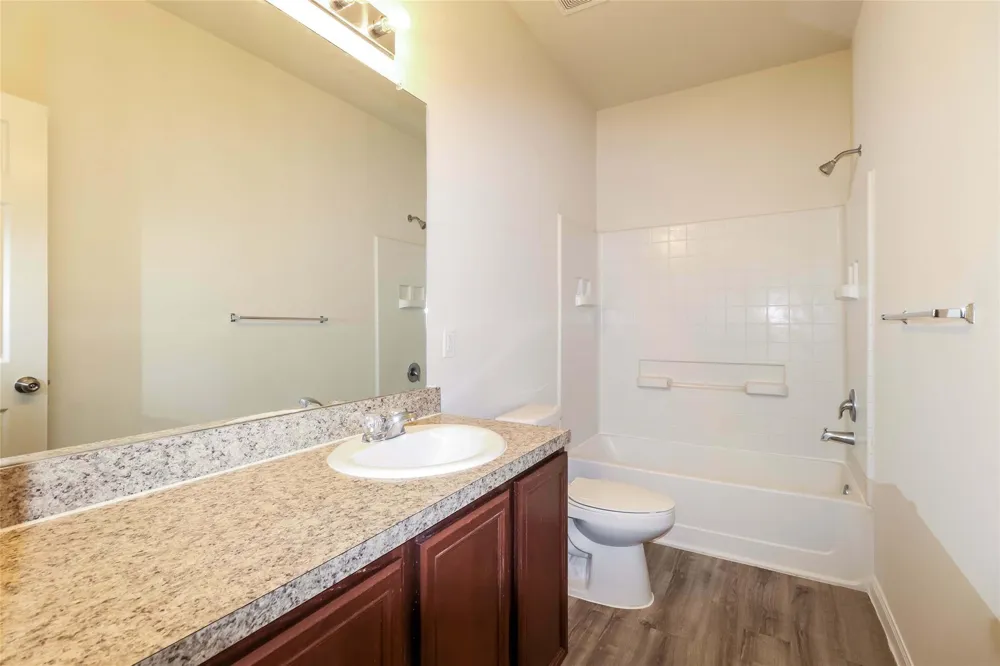 12342 Roy Mix Bohn Lane Houston, TX 77044
