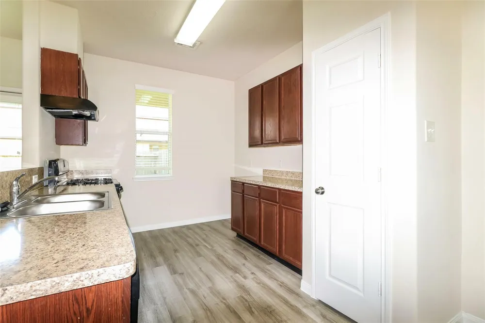 12342 Roy Mix Bohn Lane Houston, TX 77044