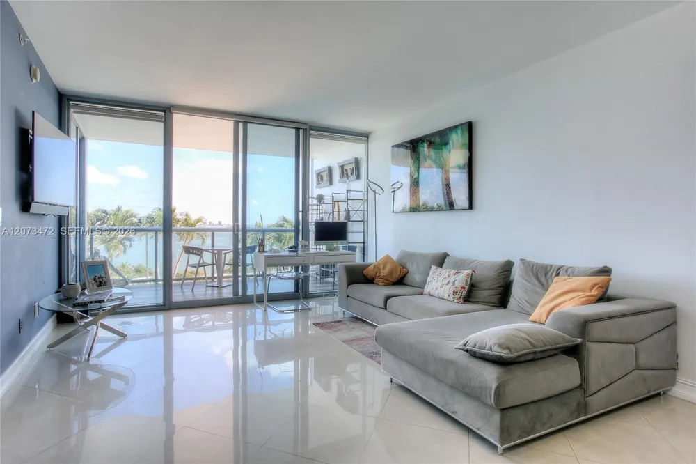 601 NE 36th St #710 Miami, FL 33137
