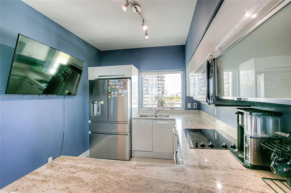 601 NE 36th St #710 Miami, FL 33137