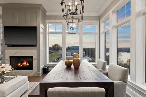 1024 Club View Dr #F201