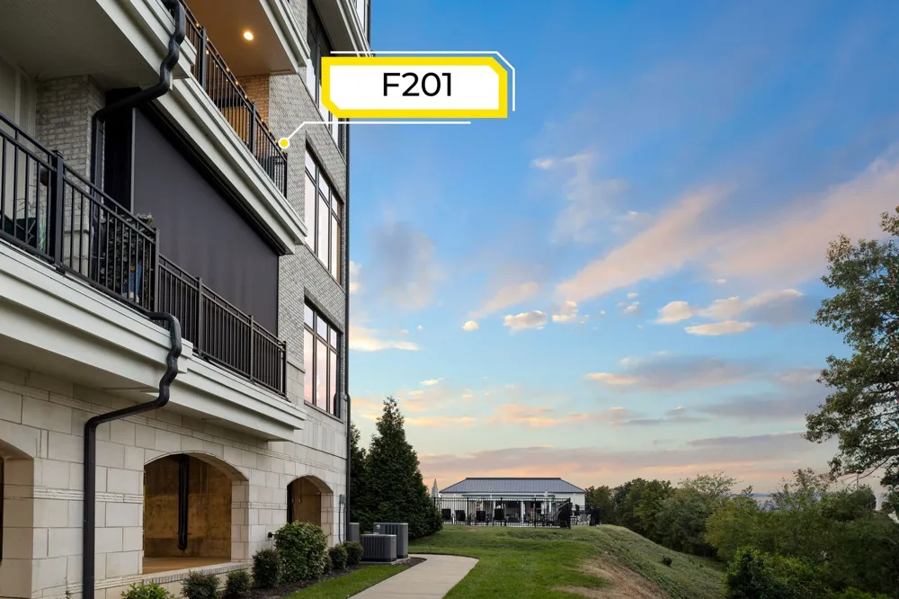 1024 Club View Dr #F201 Gallatin, TN 37066