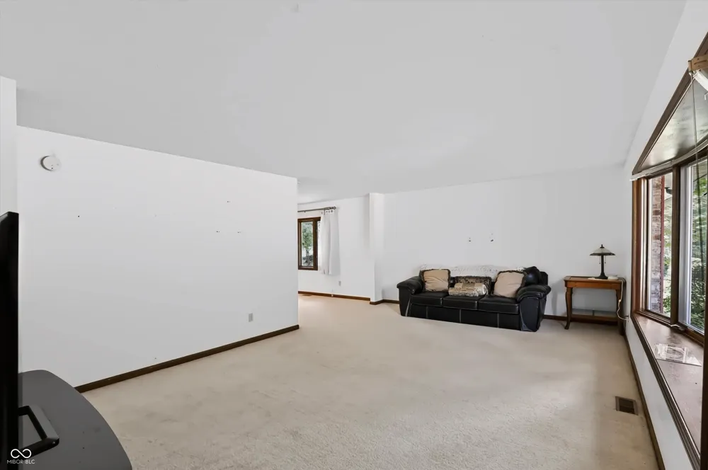 8409 Timber Lane Lafayette, IN 47905
