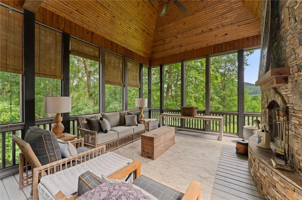 125 Crabapple Court Clarkesville, GA 30523