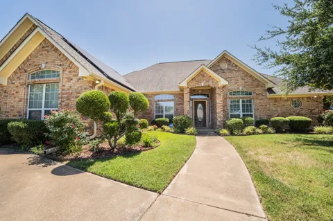 710 Kelli Circle
