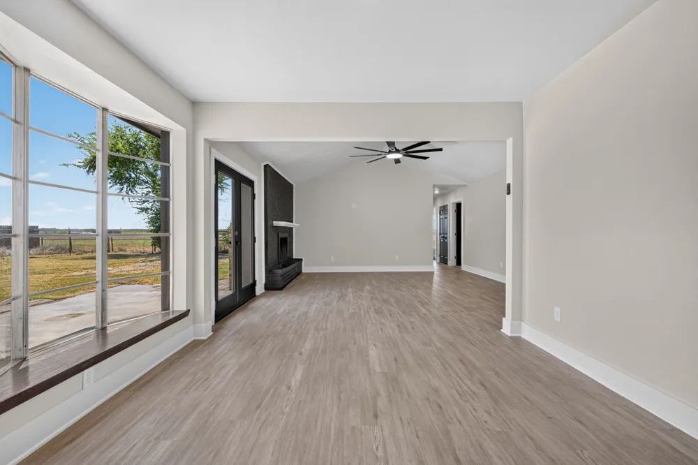2201 SE 22nd Avenue Mineral Wells, TX 76067
