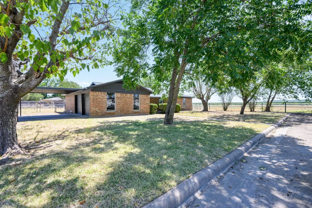 2201 SE 22nd Avenue Mineral Wells, TX 76067