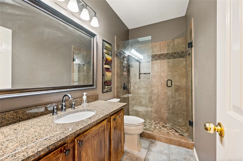 2212 Pinto Lane Lewisville, TX 75067