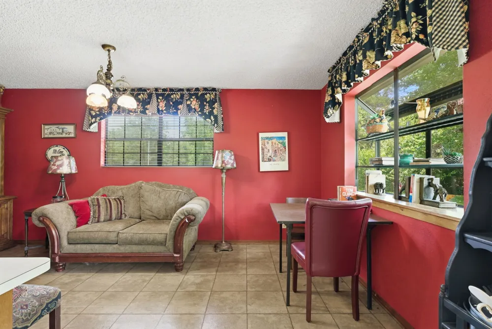6146 County Road 334 Tyler, TX 75708