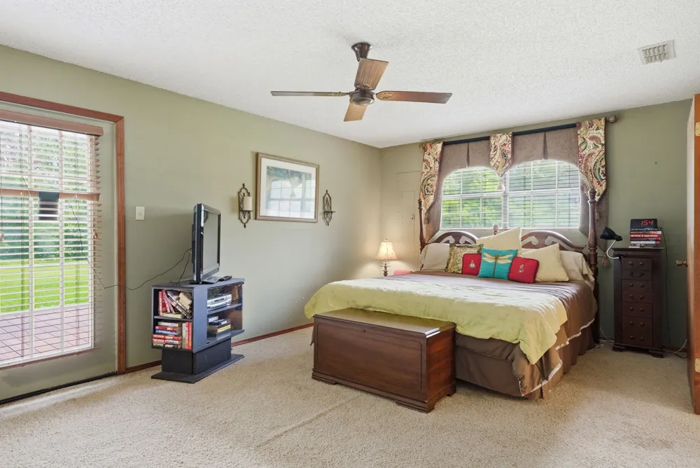 6146 County Road 334 Tyler, TX 75708