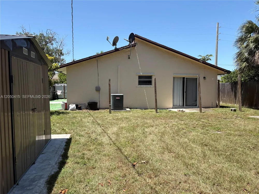 4280 Dixie Hwy Boca Raton, FL 33431