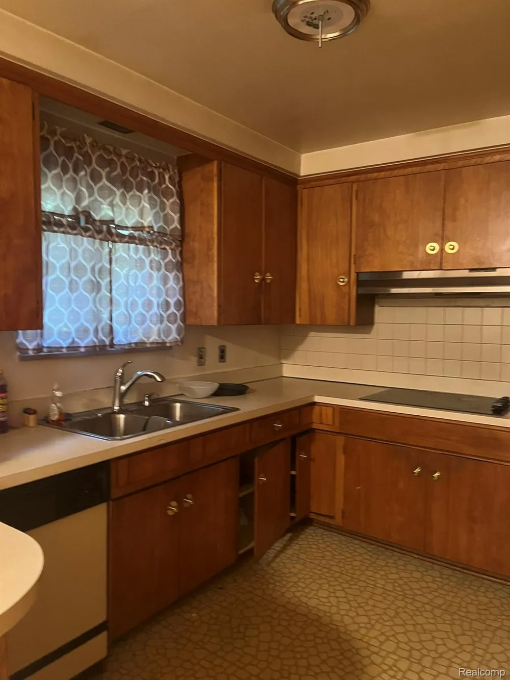 19031 Greenwald Drive Southfield City, MI 48075