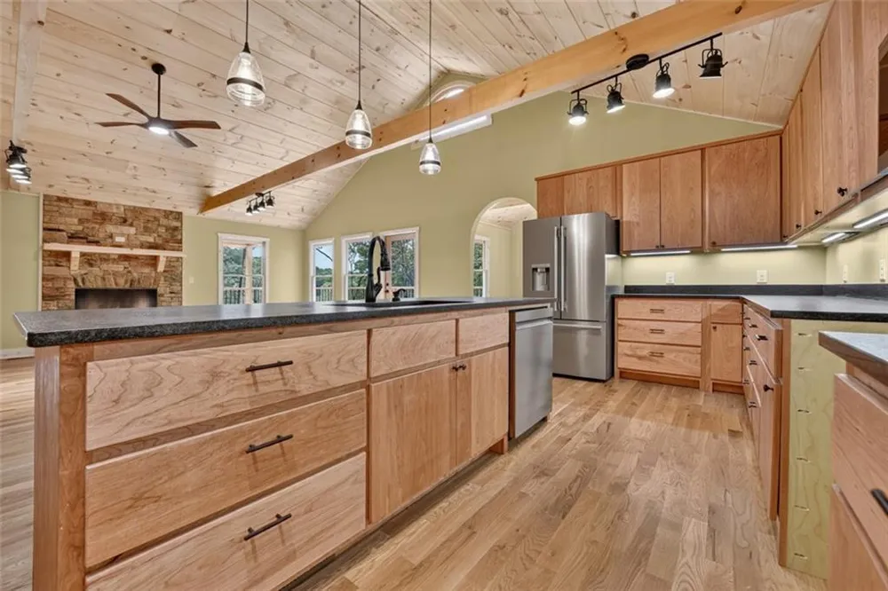 394 Blackberry Circle Ellijay, GA 30536