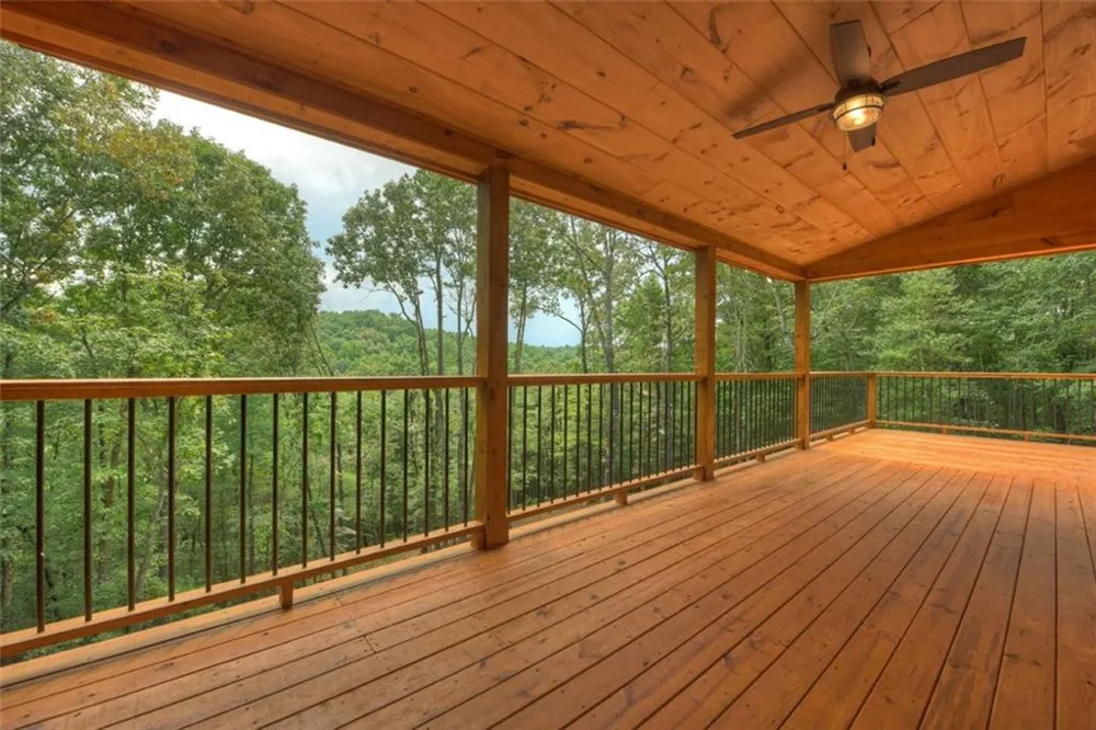 394 Blackberry Circle Ellijay, GA 30536