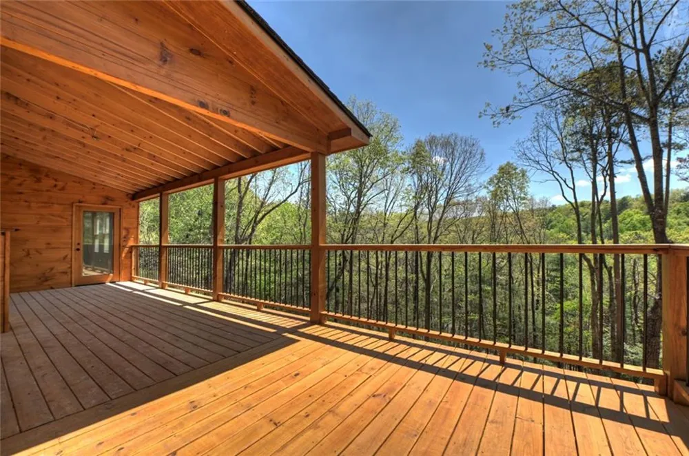 394 Blackberry Circle Ellijay, GA 30536