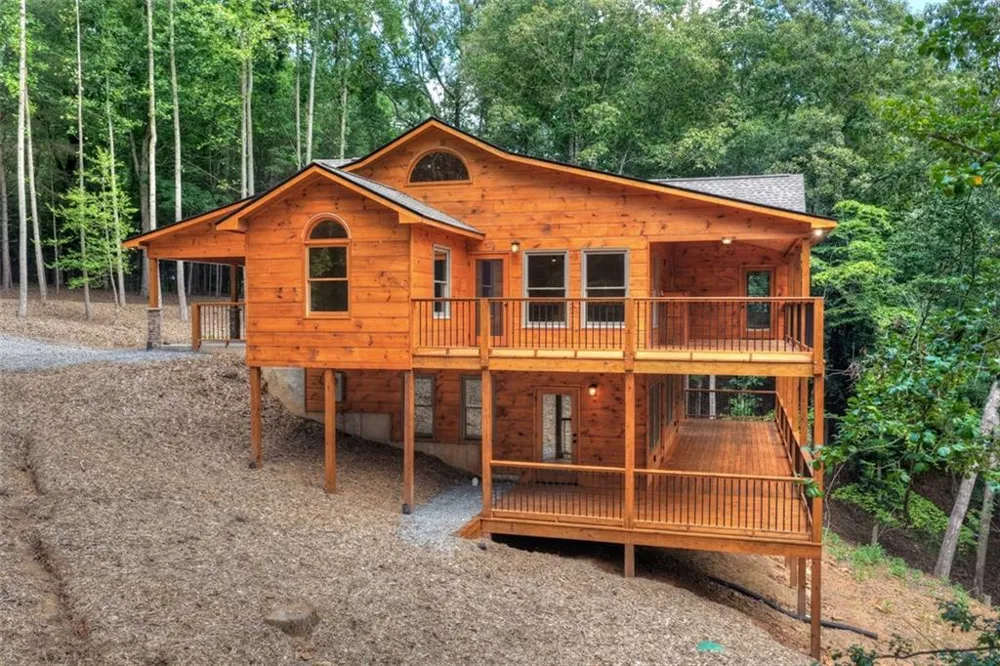 394 Blackberry Circle Ellijay, GA 30536
