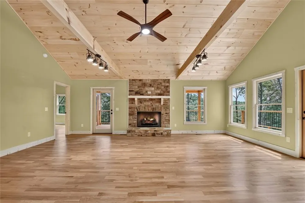 394 Blackberry Circle Ellijay, GA 30536