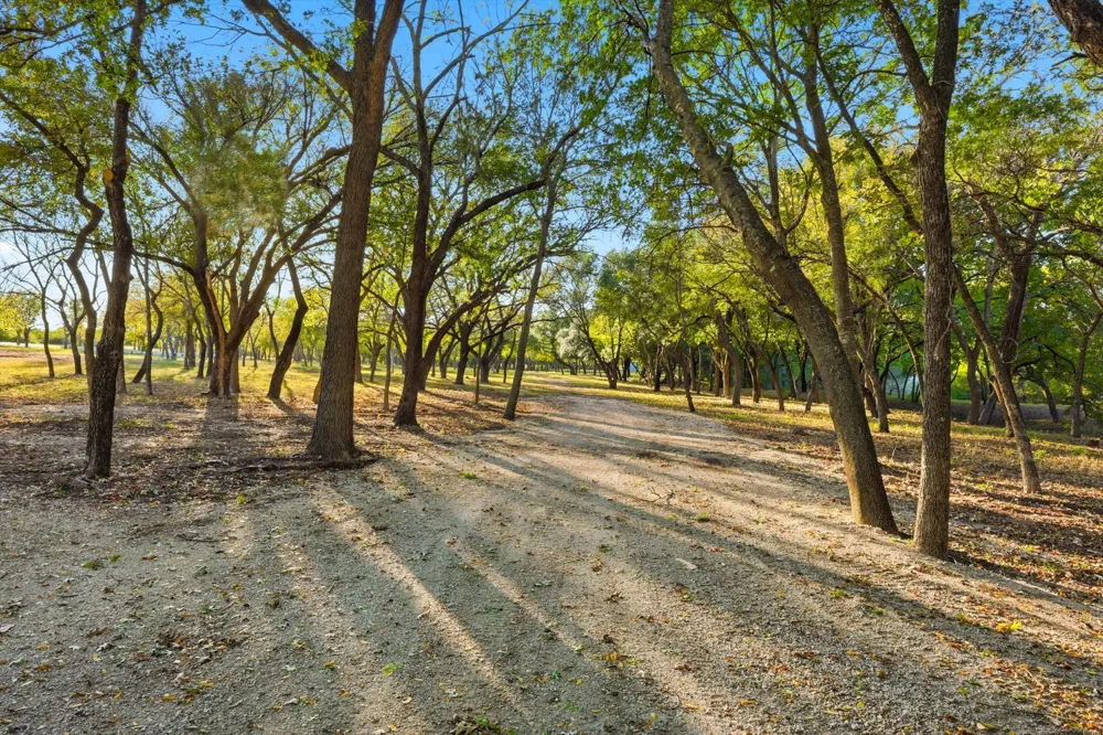2401 Bear Creek Road Aledo, TX 76008