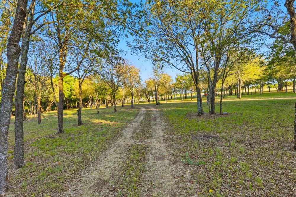 2401 Bear Creek Road Aledo, TX 76008