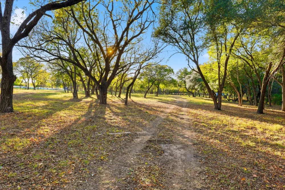 2401 Bear Creek Road Aledo, TX 76008