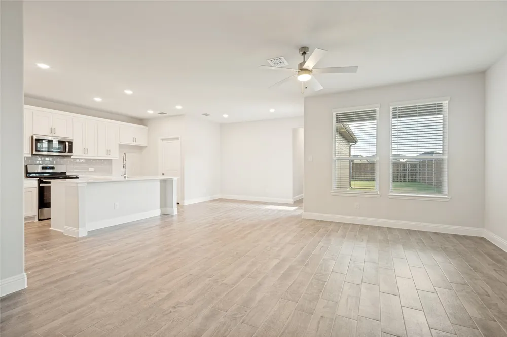 806 Sicily Boulevard Princeton, TX 75407