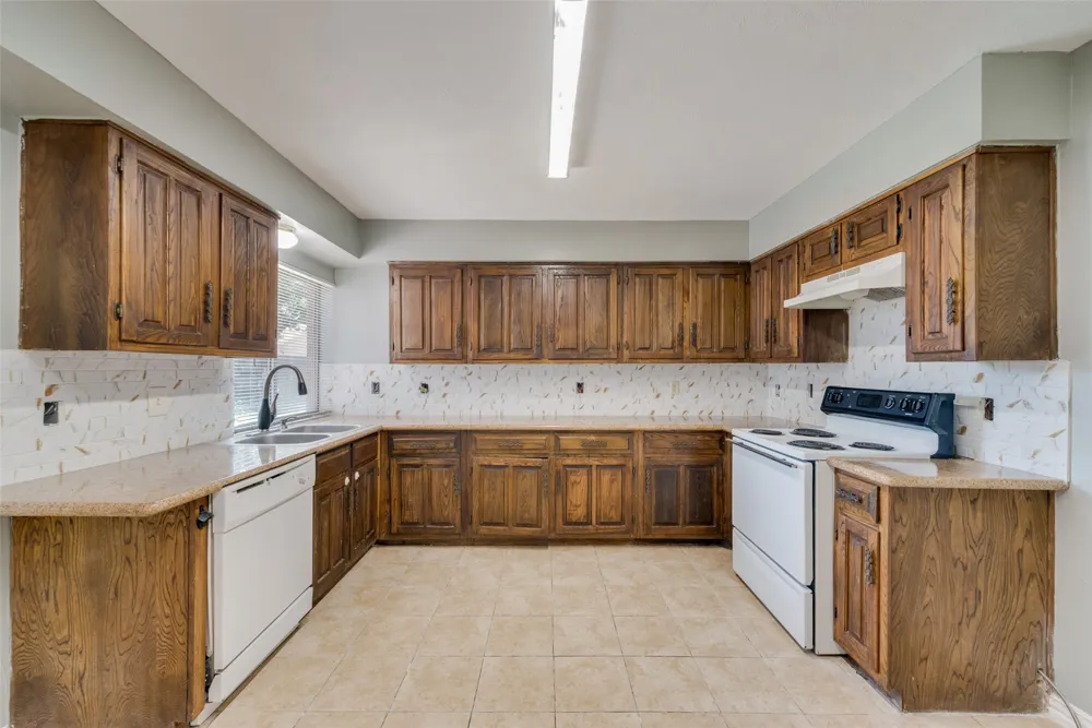 209 Saint Johns Drive Richardson, TX 75081