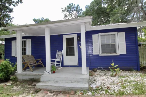 2592 Kingston Road