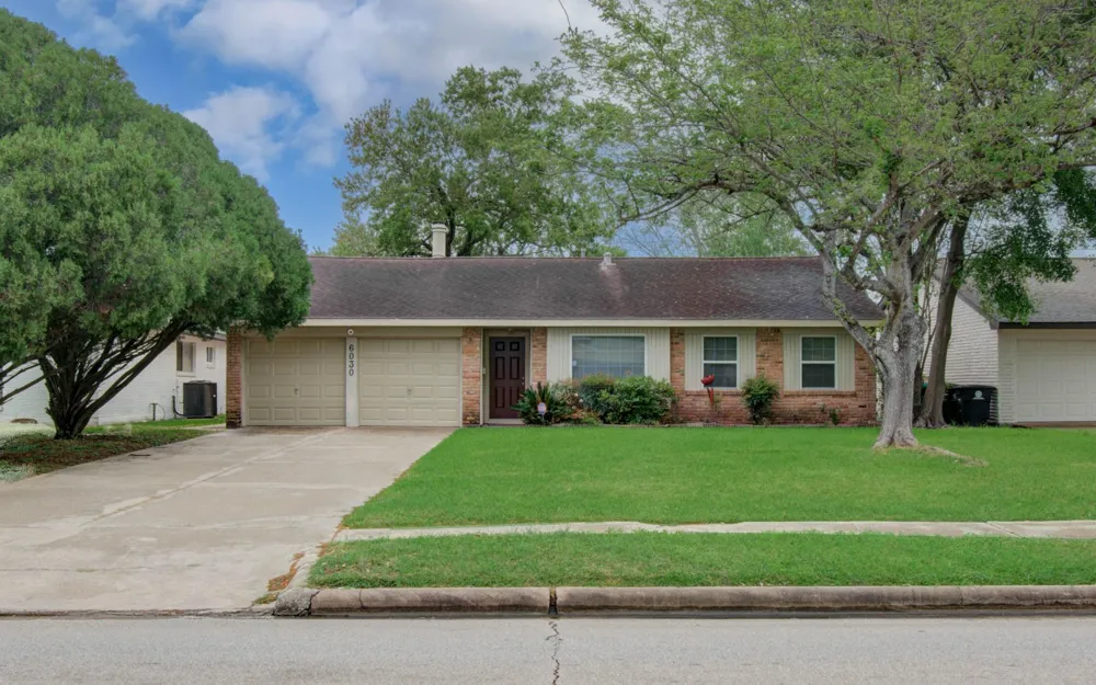 6030 Willowbend Boulevard Houston, TX 77096