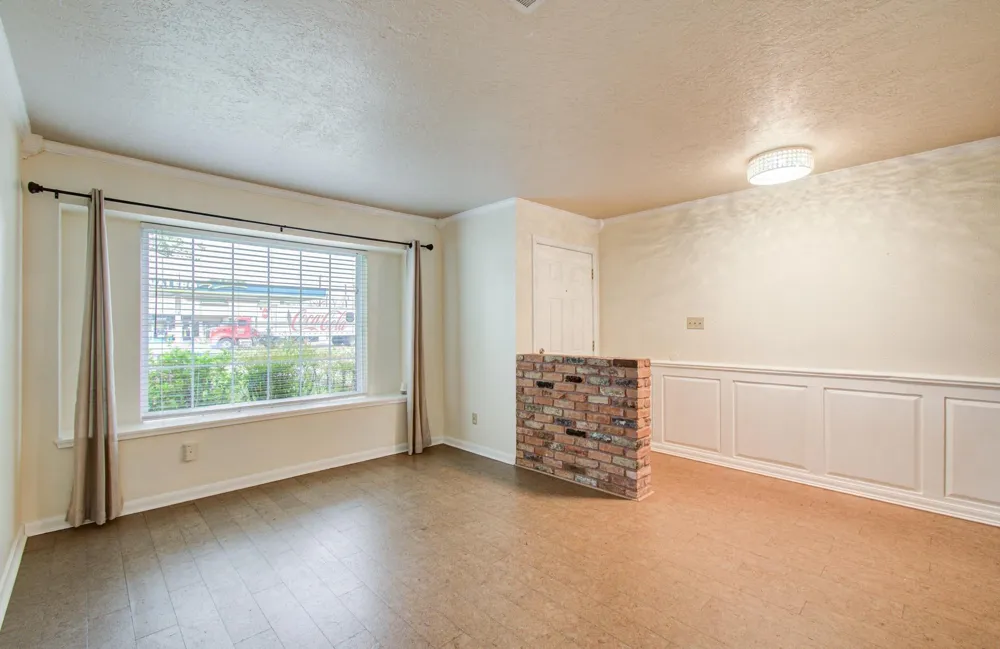 6030 Willowbend Boulevard Houston, TX 77096