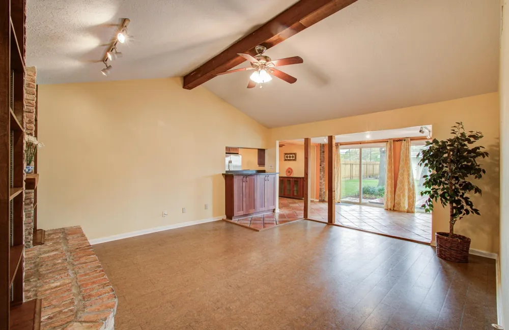 6030 Willowbend Boulevard Houston, TX 77096