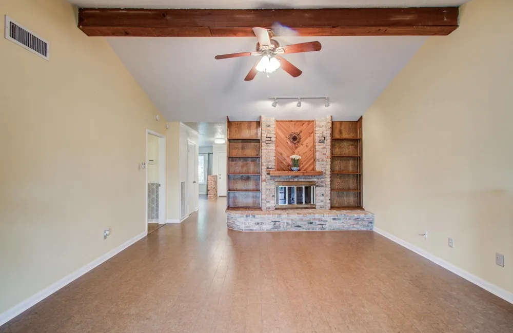 6030 Willowbend Boulevard Houston, TX 77096