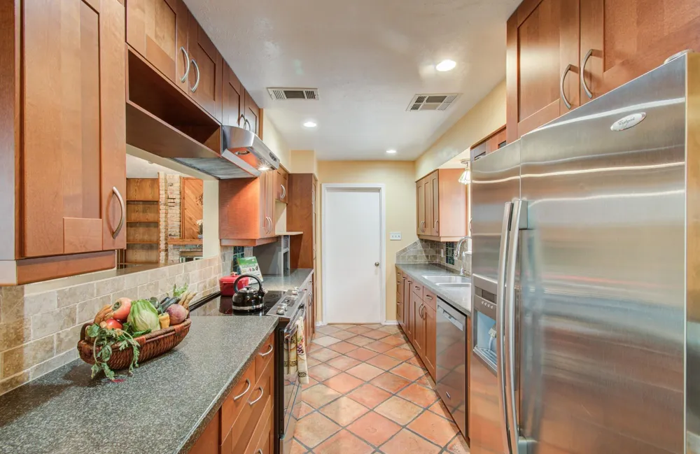 6030 Willowbend Boulevard Houston, TX 77096