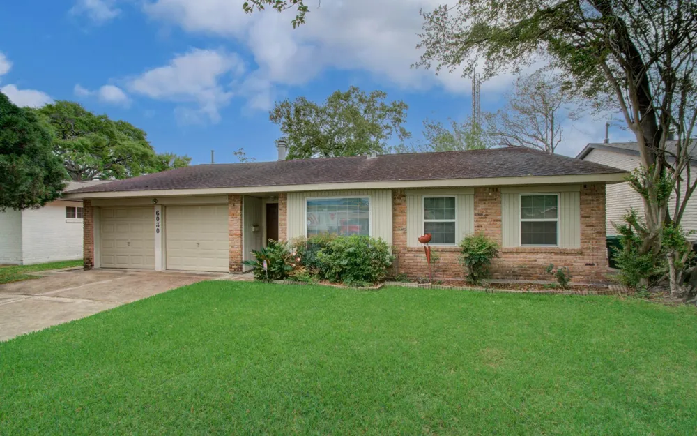 6030 Willowbend Boulevard Houston, TX 77096
