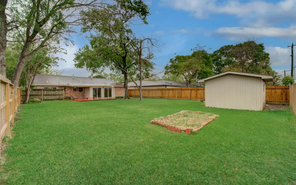 6030 Willowbend Boulevard Houston, TX 77096
